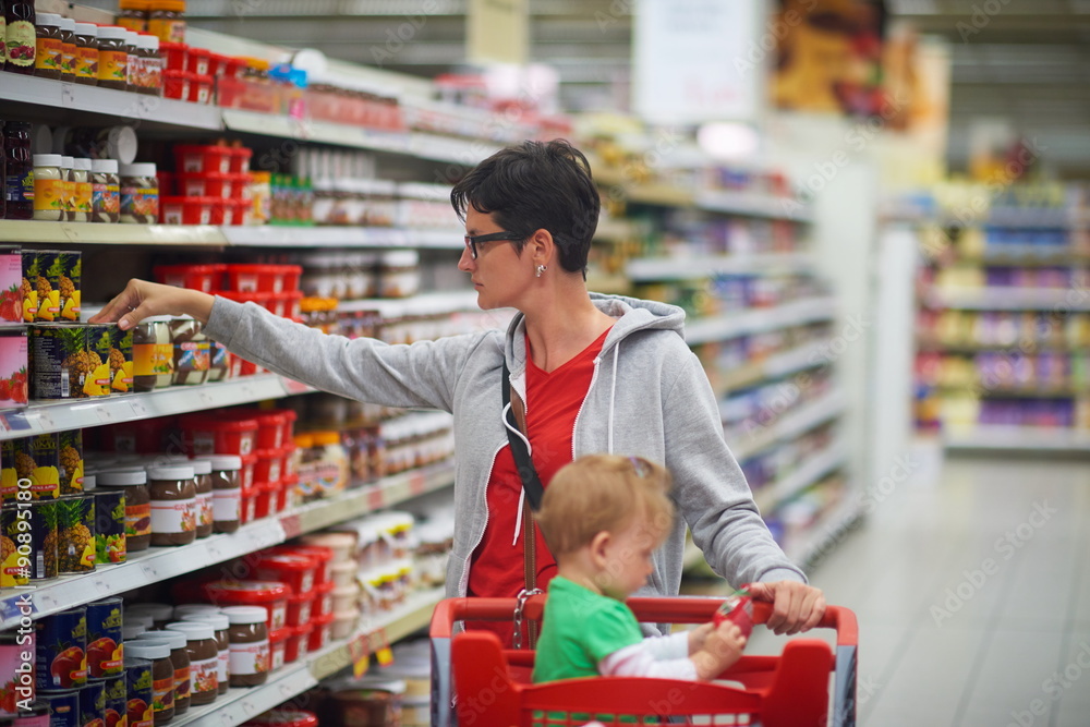 1000_F_90895180_57L83NQXj9D7zIRfqEsBv4TEzxIMZ35U